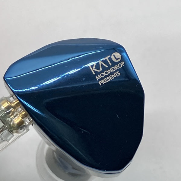 【中古】水月雨 moondrop KATO Amazon.co.jp: 水月雨(MOONDROP) 耳掛け式 カナル型 イヤホン KATO