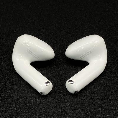 【中古】AirPods 4 MXP93J/A（アクティブノイズキャンセリング搭載）【秋葉原】