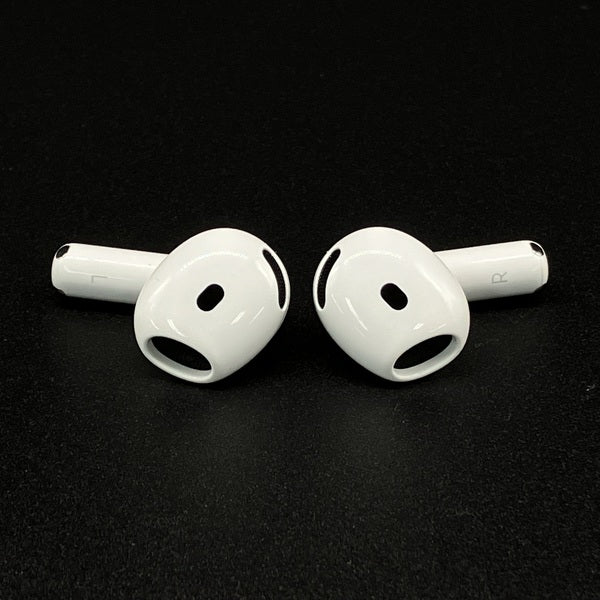 【中古】AirPods 4 MXP93J/A（アクティブノイズキャンセリング搭載）【秋葉原】