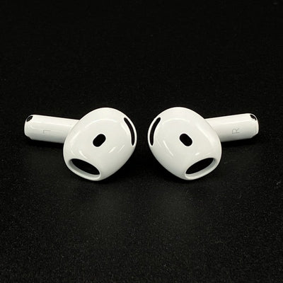 【中古】AirPods 4 MXP93J/A（アクティブノイズキャンセリング搭載）【秋葉原】