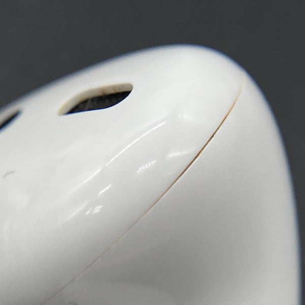 【中古】AirPods with Wireless Charging Case  MRXJ2J-A【秋葉原】