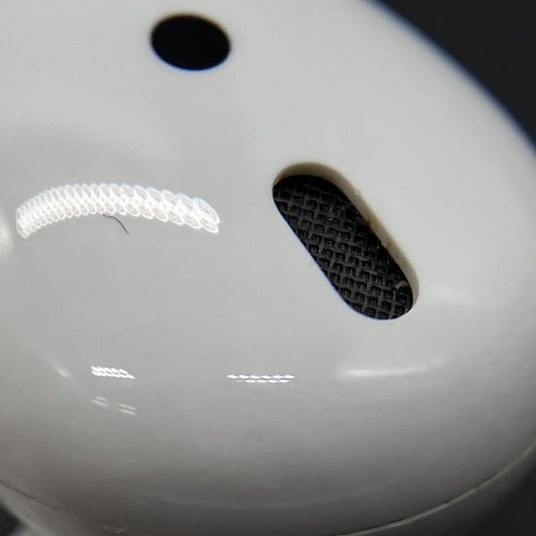 【中古】AirPods with Wireless Charging Case  MRXJ2J-A【秋葉原】