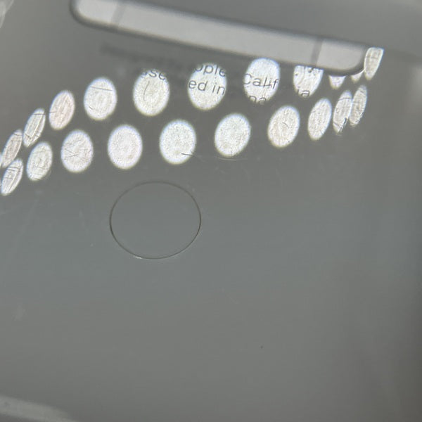 【中古】AirPods with Wireless Charging Case  MRXJ2J-A【秋葉原】