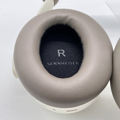 【中古】MOMENTUM 4 Wireless ホワイト 【M4AEBT WHITE】【秋葉原】