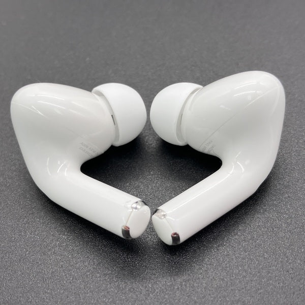 【中古】MagSafe充電ケース(USB-C)付きAirPods Pro(第2世代) MTJV3JA【秋葉原】