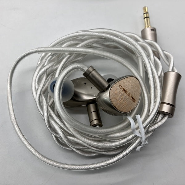 【中古】Que【秋葉原】