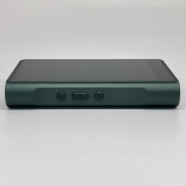 【中古】M3 Ultra グリーン【日本橋】