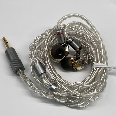 【中古】illustrious 光輝【日本橋】