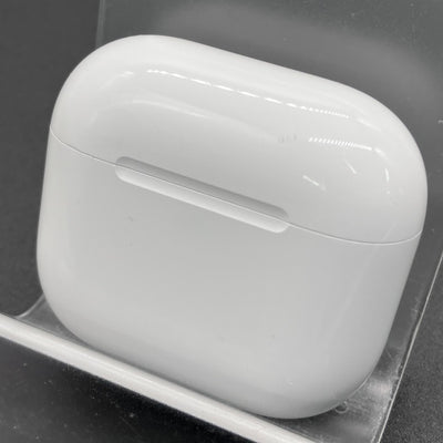 【中古】AirPods 4 MXP93J/A（アクティブノイズキャンセリング搭載）【秋葉原】