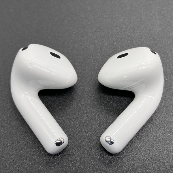 【中古】AirPods 4 MXP93J/A（アクティブノイズキャンセリング搭載）【秋葉原】