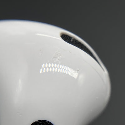 【中古】AirPods 4 MXP93J/A（アクティブノイズキャンセリング搭載）【秋葉原】