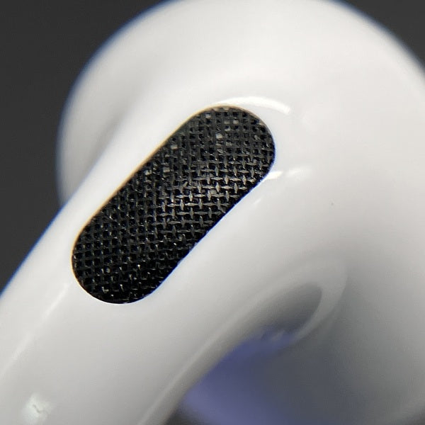 【中古】AirPods 4 MXP93J/A（アクティブノイズキャンセリング搭載）【秋葉原】