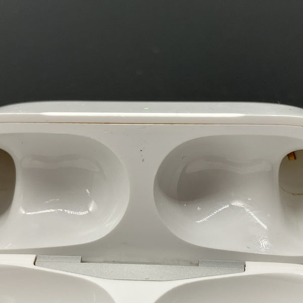 【中古】AirPods Pro (第2世代) 充電ケース (Lightning)【日本橋】