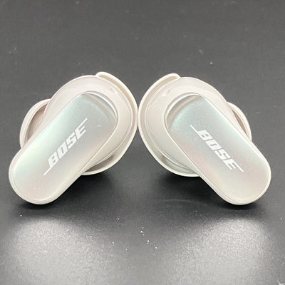 【中古】Quietcomfort Ultra Earbuds 2nd Gen White Smoke【日本橋】