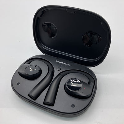 【中古】VERIO 200 Black【秋葉原】
