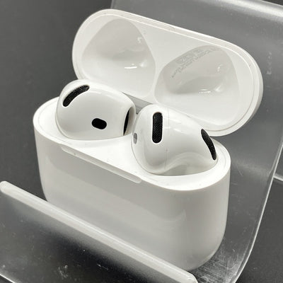 【中古】AirPods 4 MXP93J/A（アクティブノイズキャンセリング搭載）【秋葉原】