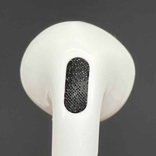 【中古】AirPods 4 MXP93J/A（アクティブノイズキャンセリング搭載）【秋葉原】
