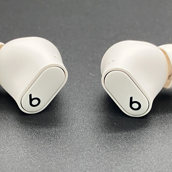 【中古】Beats Studio Buds + アイボリー【秋葉原】