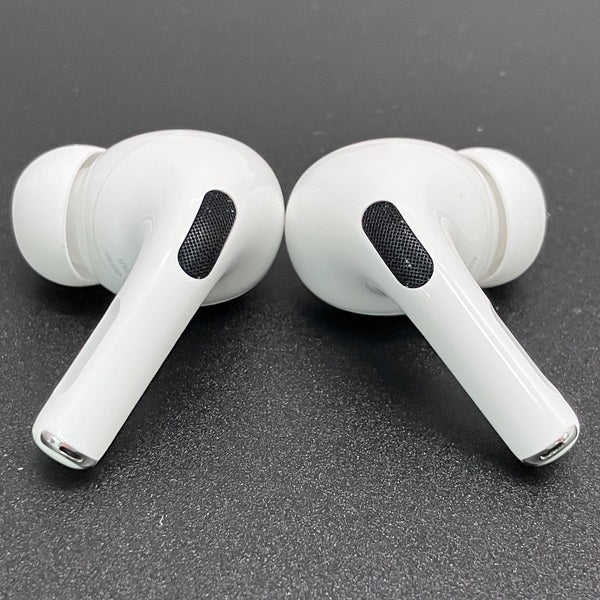 Apple 【中古】MagSafe充電ケース(USB-C)付きAirPods Pro(第2世代