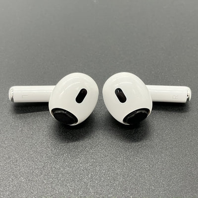 【中古】MagSafe充電ケース(USB-C)付きAirPods Pro(第2世代) MTJV3JA【秋葉原】