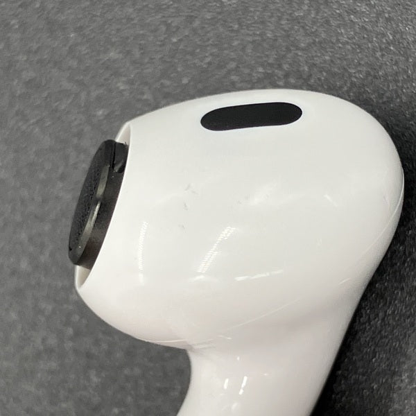 【中古】MagSafe充電ケース(USB-C)付きAirPods Pro(第2世代) MTJV3JA【秋葉原】