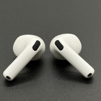 【中古】AirPods 4 MXP63J/A【秋葉原】