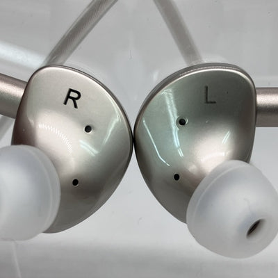 【中古】Que【日本橋】