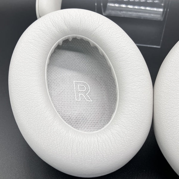 【中古】QuietComfort Ultra Headphones White Smoke【名古屋】