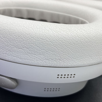 【中古】QuietComfort Ultra Headphones White Smoke【名古屋】