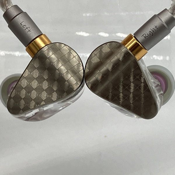 【中古】Surface【E14D】【秋葉原】