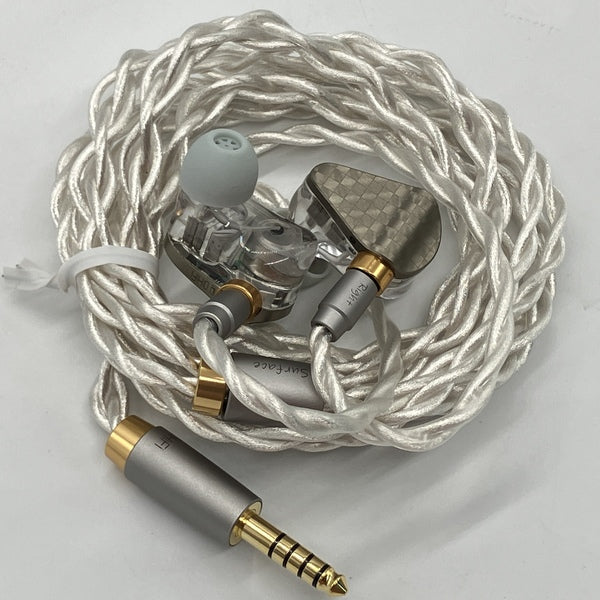 【中古】Surface【E14D】【秋葉原】