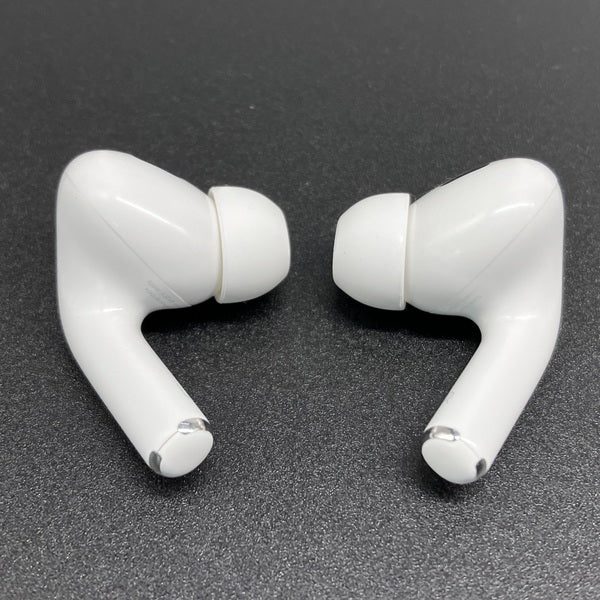 【中古】MagSafe充電ケース(USB-C)付きAirPods Pro(第2世代) MTJV3JA【日本橋】