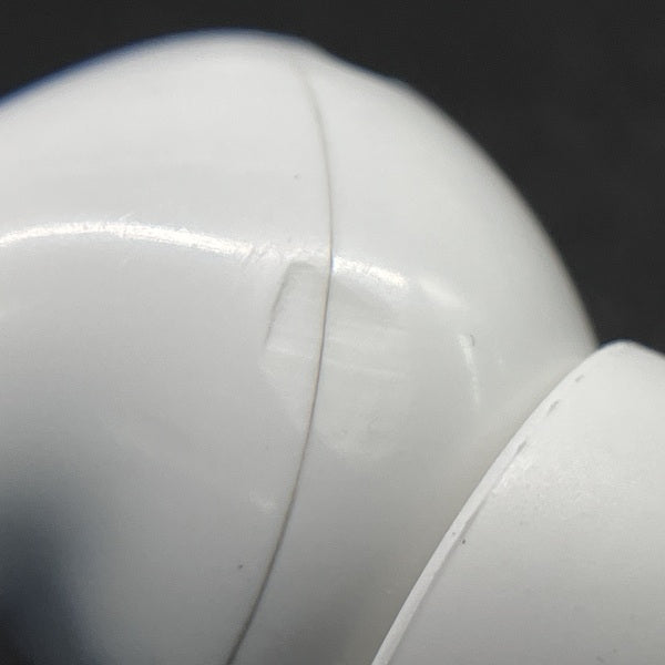 【中古】MagSafe充電ケース(USB-C)付きAirPods Pro(第2世代) MTJV3JA【日本橋】