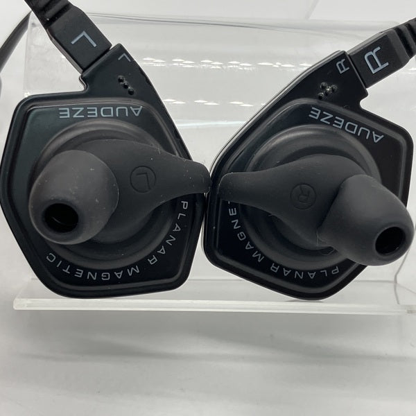 【中古】iSINE 10 Lightning & standard cable【秋葉原】