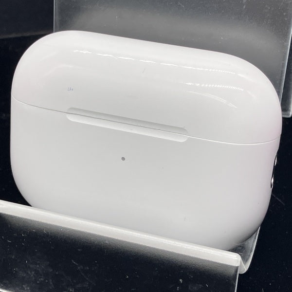 【中古】MagSafe充電ケース(USB-C)付きAirPods Pro(第2世代) MTJV3JA【秋葉原】