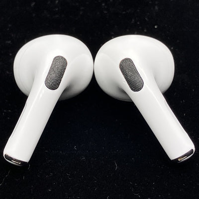 【中古】MagSafe充電ケース(USB-C)付きAirPods Pro(第2世代) MTJV3JA【秋葉原】
