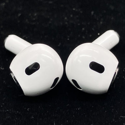 【中古】MagSafe充電ケース(USB-C)付きAirPods Pro(第2世代) MTJV3JA【秋葉原】
