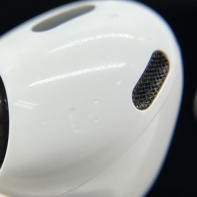 【中古】MagSafe充電ケース(USB-C)付きAirPods Pro(第2世代) MTJV3JA【秋葉原】