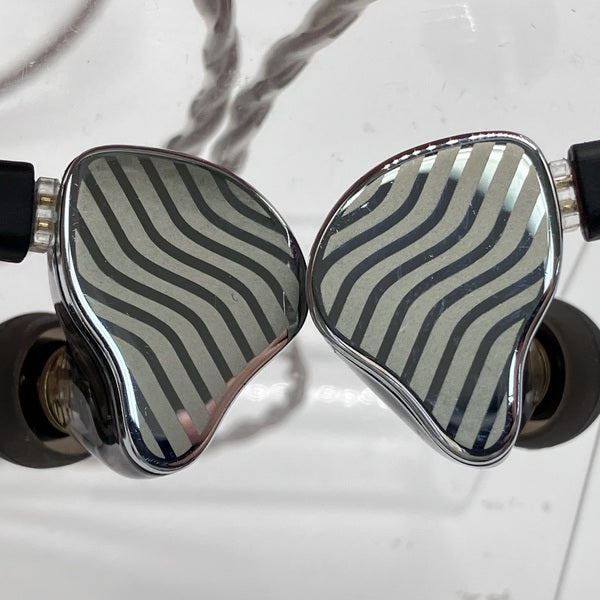 【中古】JH3 Black 【FIO-IEM-JH3-B】【秋葉原】