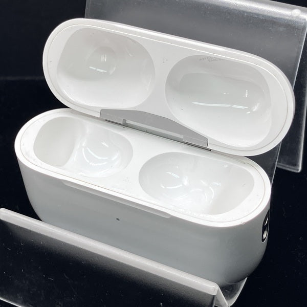 【中古】AirPods Pro (第2世代) 充電ケース (Lightning)【秋葉原】