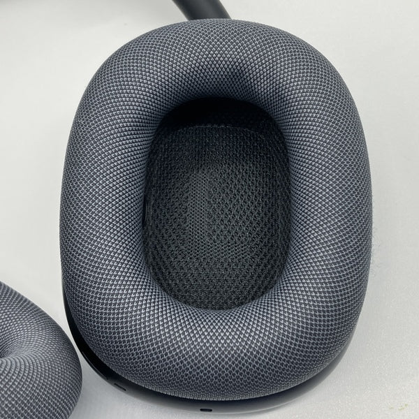 Apple 【中古】AirPods Max(USB-C) MWW43ZA/A ミッドナイト【秋葉原