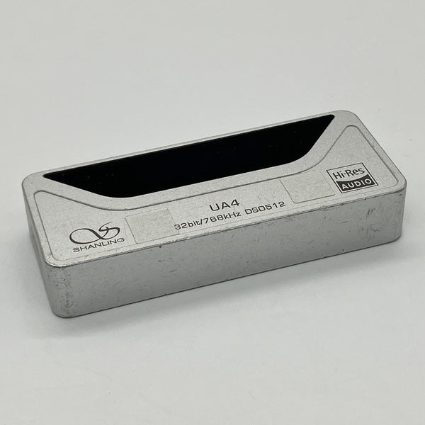 【中古】UA4 シルバー【秋葉原】