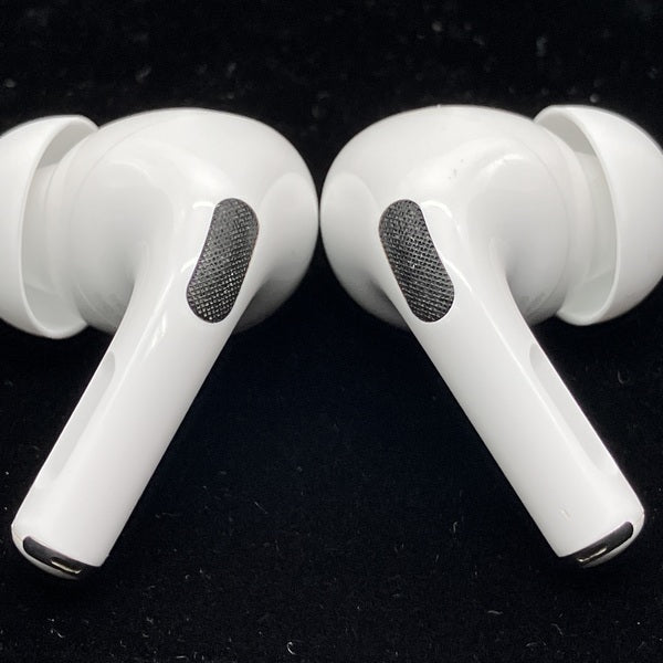 Apple 【中古】MagSafe充電ケース(USB-C)付きAirPods Pro(第2世代