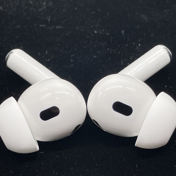 Apple 【中古】MagSafe充電ケース(USB-C)付きAirPods Pro(第2世代