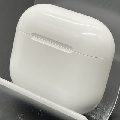 【中古】AirPods 4 MXP93J/A（アクティブノイズキャンセリング搭載）【日本橋】