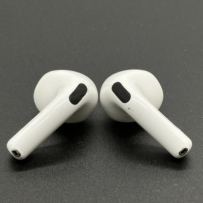 【中古】AirPods 4 MXP93J/A（アクティブノイズキャンセリング搭載）【日本橋】
