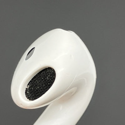 【中古】AirPods 4 MXP93J/A（アクティブノイズキャンセリング搭載）【日本橋】