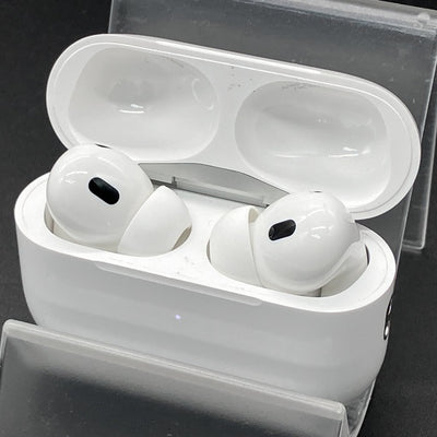 【中古】MagSafe充電ケース(USB-C)付きAirPods Pro(第2世代) MTJV3JA【日本橋】