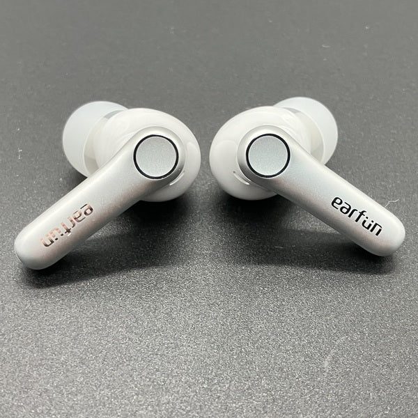 【中古】Air Pro 4 - White【名古屋】