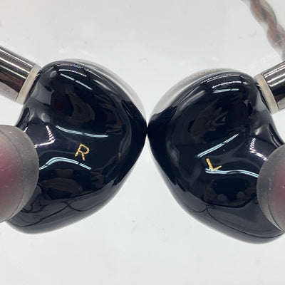 【中古】PERFORMER 8【秋葉原】